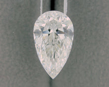 Load image into Gallery viewer, Pear Shape Diamond 4.01 ct E VS1
