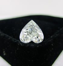 Load image into Gallery viewer, Heart Shape Diamond 1.20 ct G SI1
