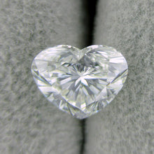 Load image into Gallery viewer, Heart Shape Diamond 1.40 ct H SI2
