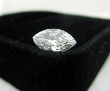 Load image into Gallery viewer, Marquise Diamond 0.93 ct D VS1
