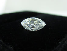 Load image into Gallery viewer, Marquise Diamond 0.91 ct D VS2
