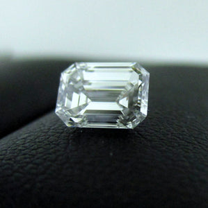 Emerald Cut Diamond 0.70 ct F VS1