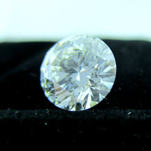 Load image into Gallery viewer, Round Brilliant Diamond 3.79 ct I VS1
