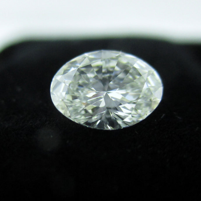 Oval Diamond 0.69 ct H SI1