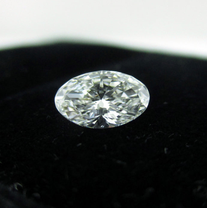 Oval Diamond 0.70 ct E VS2