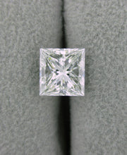 Load image into Gallery viewer, Princess Cut Diamond 1.42 ct G VVS2
