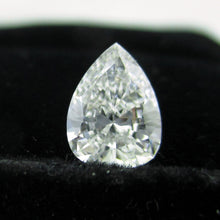 Load image into Gallery viewer, Pear Shape Diamond 0.93 ct E SI1
