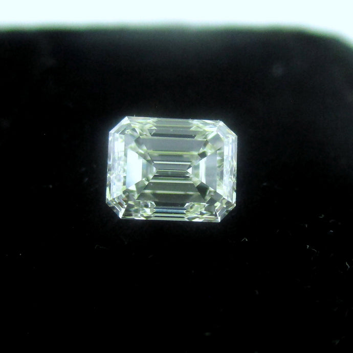 Emerald Cut Diamond 0.91 ct I IF