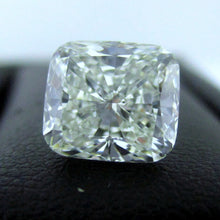 Load image into Gallery viewer, Cushion Modified Brilliant Diamond 2.01 ct J VVS2
