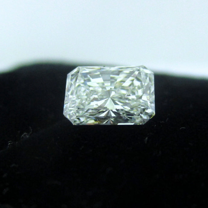 Radiant Cut Diamond 1.52 ct H SI1