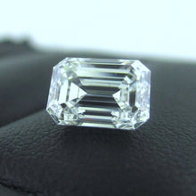 Load image into Gallery viewer, Emerald Cut Diamond 1.63 ct G VS1
