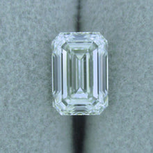 Load image into Gallery viewer, Emerald Cut Diamond 2.06 ct I VS2
