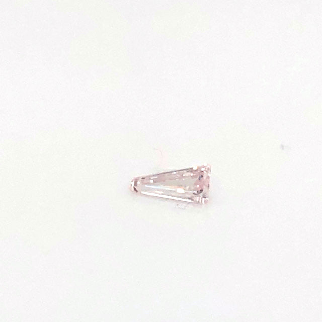 Tapered Baguette Diamond 0.15 ct  PINK VS2