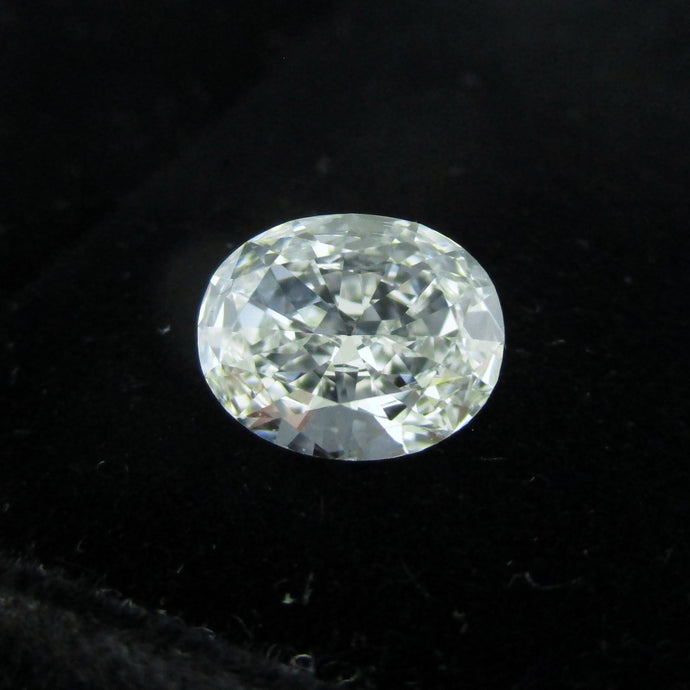 Oval Diamond 0.88 ct E VS1