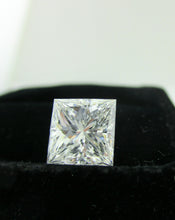 Load image into Gallery viewer, Princess Cut Diamond 3.04 ct G VS1
