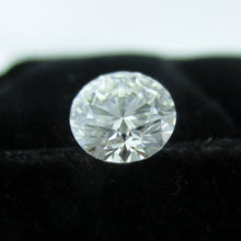 Load image into Gallery viewer, Round Brilliant Diamond 1.58 ct F VS1
