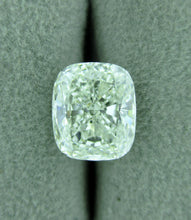 Load image into Gallery viewer, Cushion Modified Brilliant Diamond 3.03 ct J VVS2
