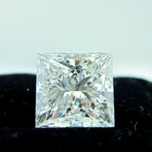 Load image into Gallery viewer, Princess Cut Diamond 4.01 ct G VS1
