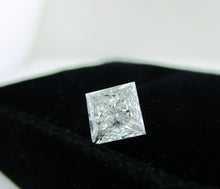 Load image into Gallery viewer, Princess Cut Diamond 1.50 ct F VVS2
