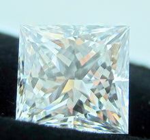 Load image into Gallery viewer, Princess Cut Diamond 3.02 ct G VS2
