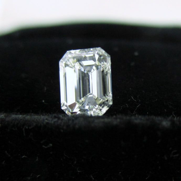 Emerald Cut Diamond 0.71 ct F VVS2