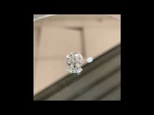 Load and play video in Gallery viewer, Round Brilliant Diamond 1.55 ct F VVS2
